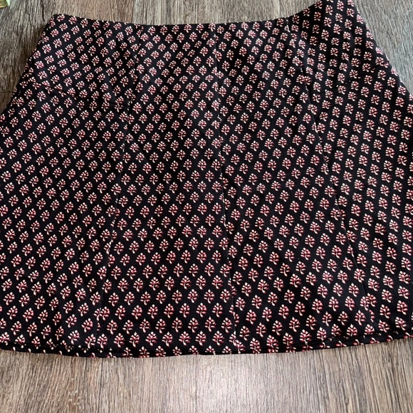 Loft size 14 petite adorable skirt excellent condition - Picture 4 of 8
